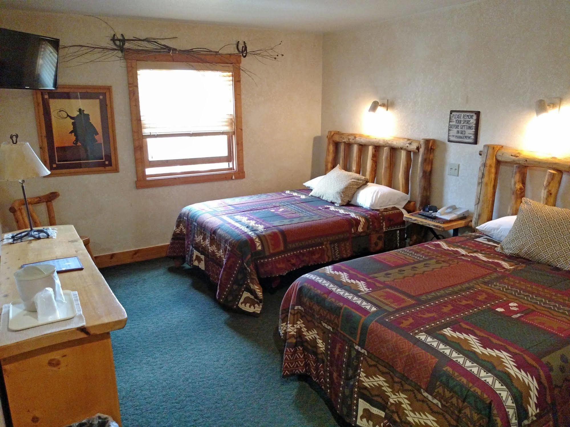 Old Corral Hotel Centennial エクステリア 写真